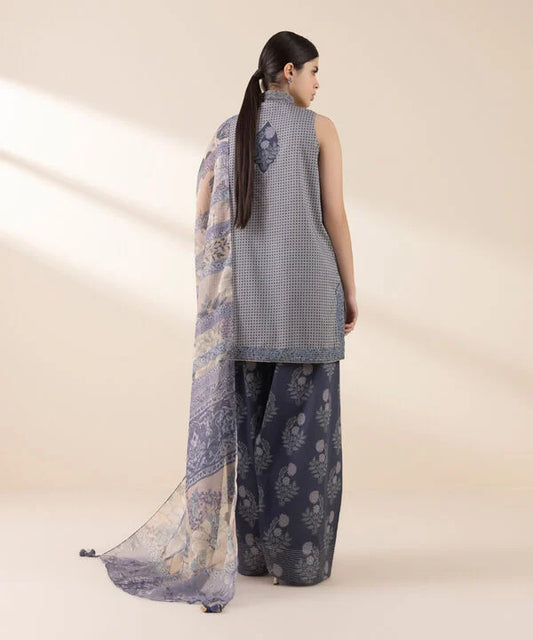 3 Piece - Embroidered Lawn Suit