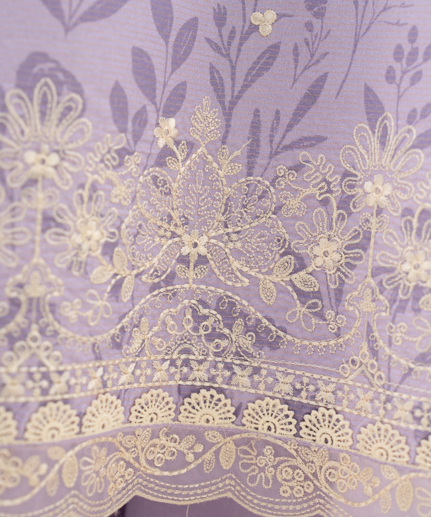 3 Piece - Embroidered Zari Lawn Suit