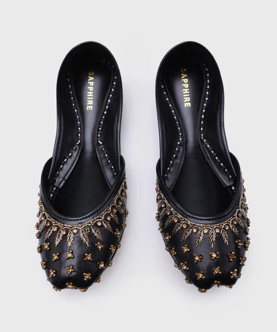 Black khussa