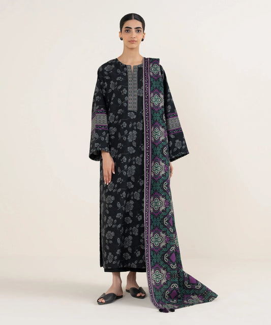 3 Piece - Printed Khaddar Suit