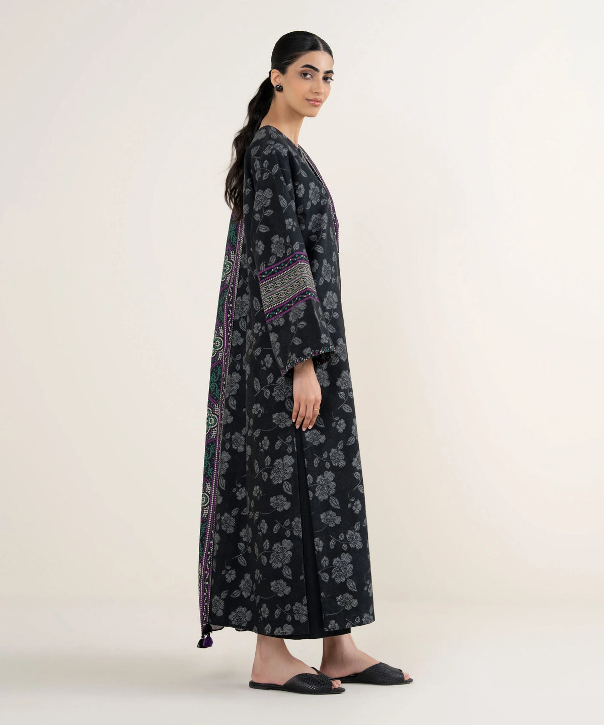 3 Piece - Printed Khaddar Suit