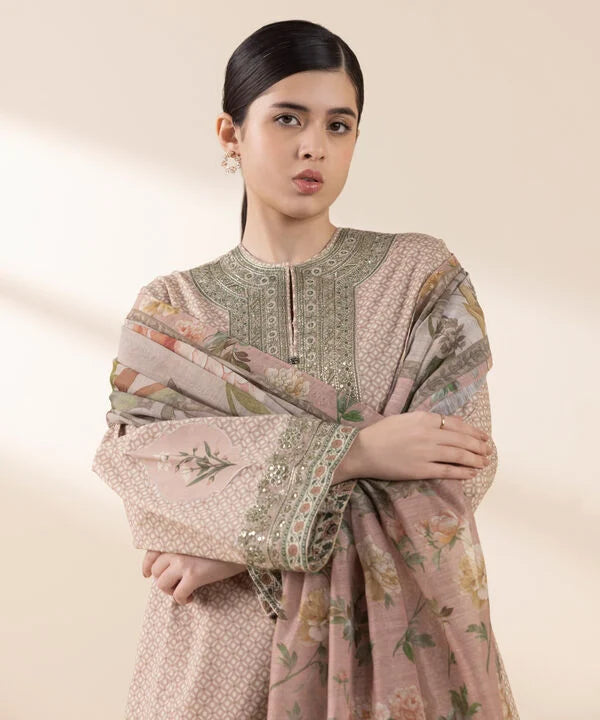 3 Piece - Embroidered Lawn Suit