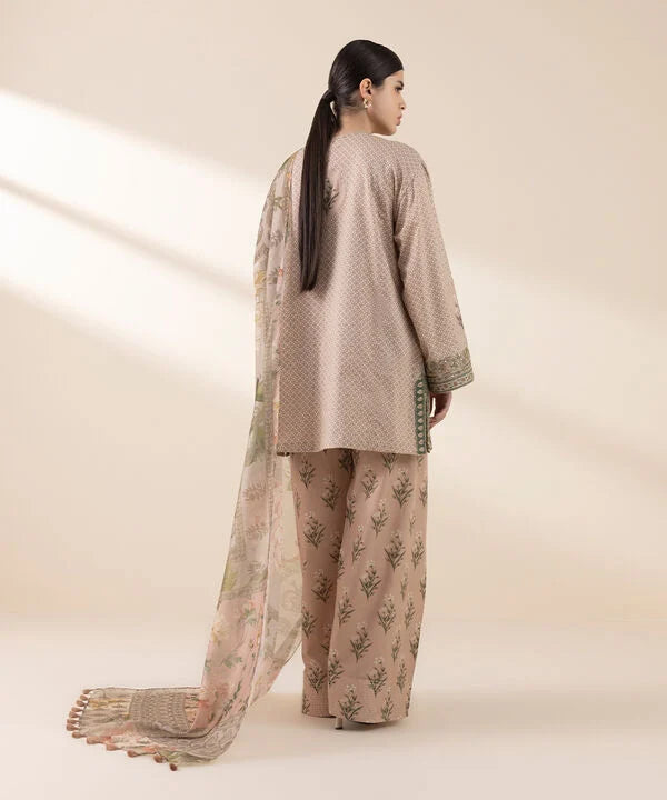 3 Piece - Embroidered Lawn Suit