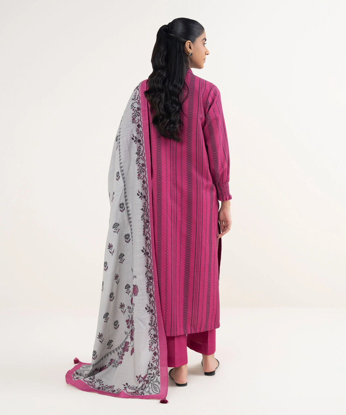 3 Piece - Printed Light Khaddar Suit