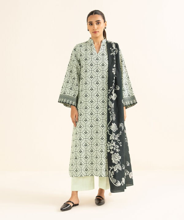 3 Piece - Printed Light Khaddar Suit