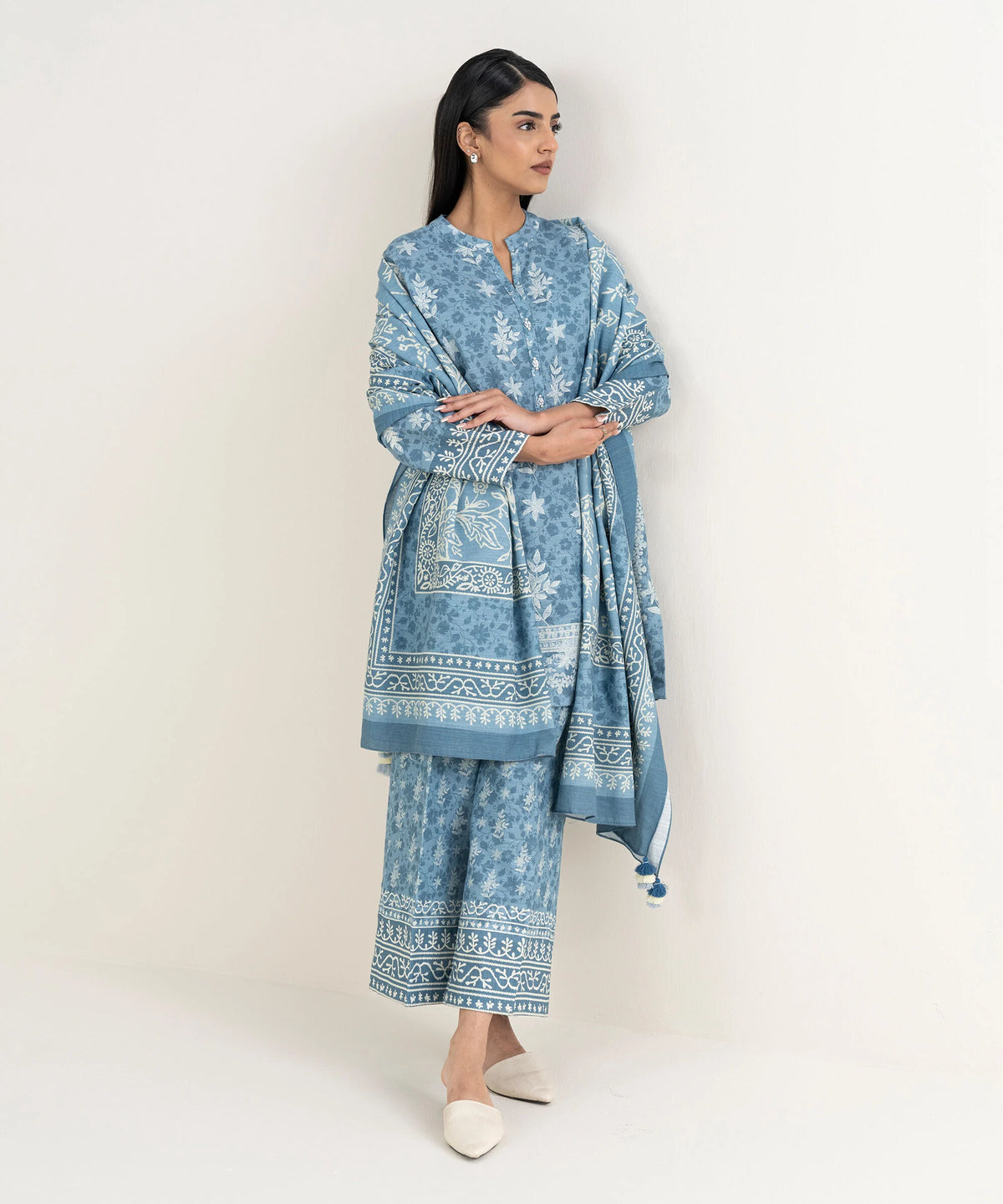 3 Piece - Printed Khaddar Suit