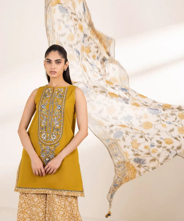 3 Piece - Embroidered Lawn Suit