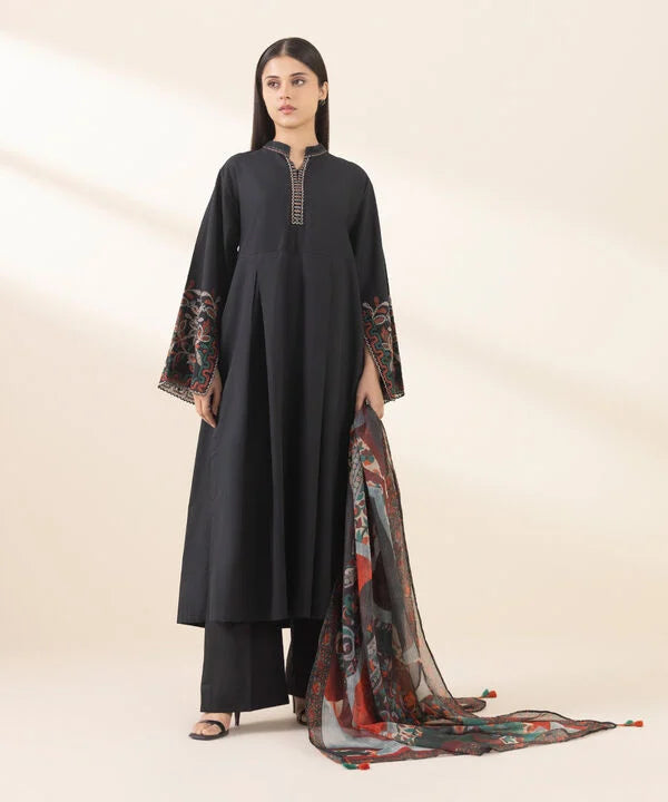 3 Piece - Embroidered Lawn Suit