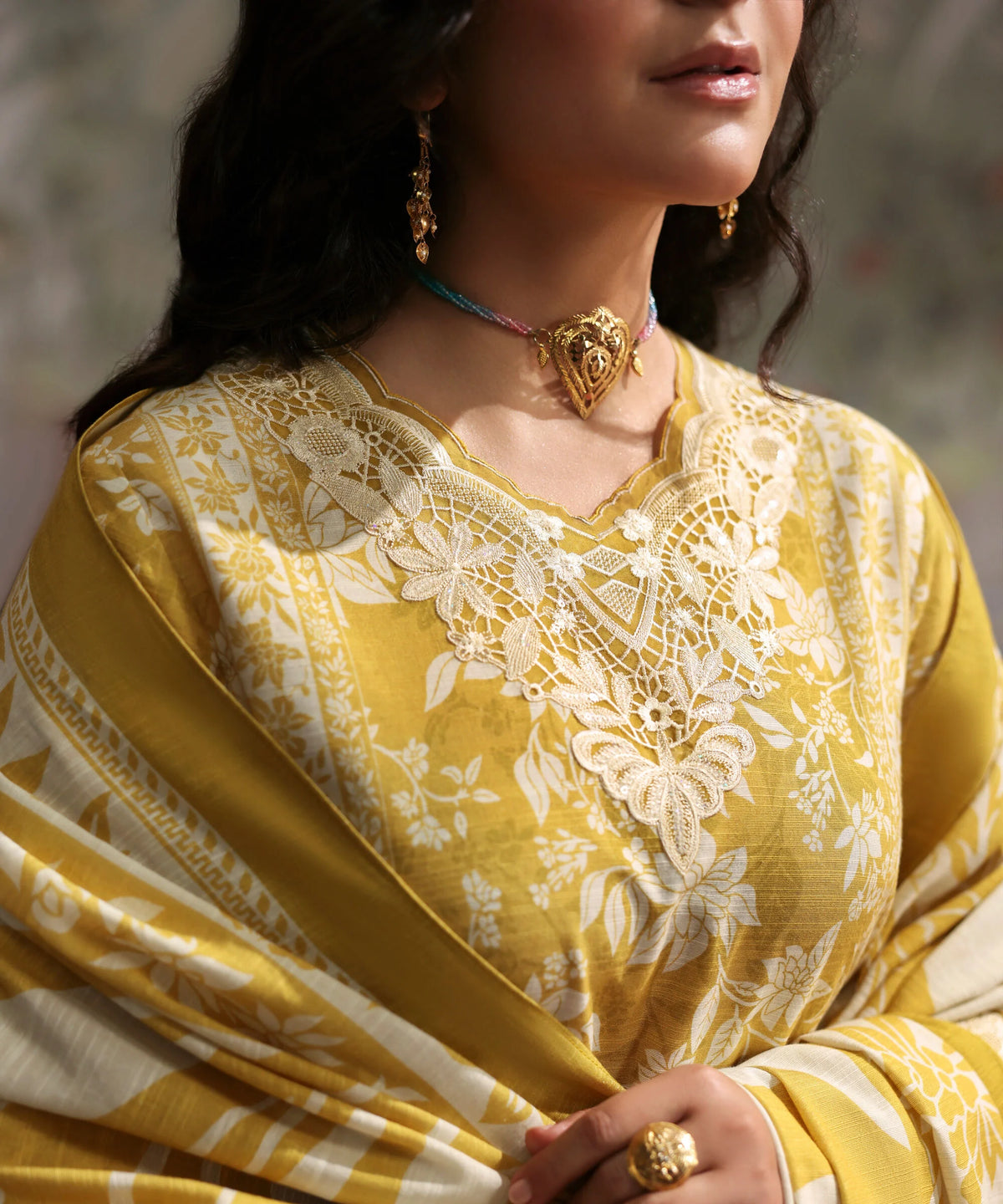 3 Piece - Embroidered Light Khaddar Suit