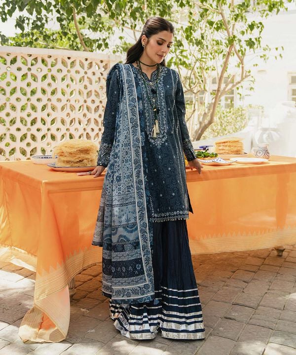 3 Piece - Embroidered Lawn Suit