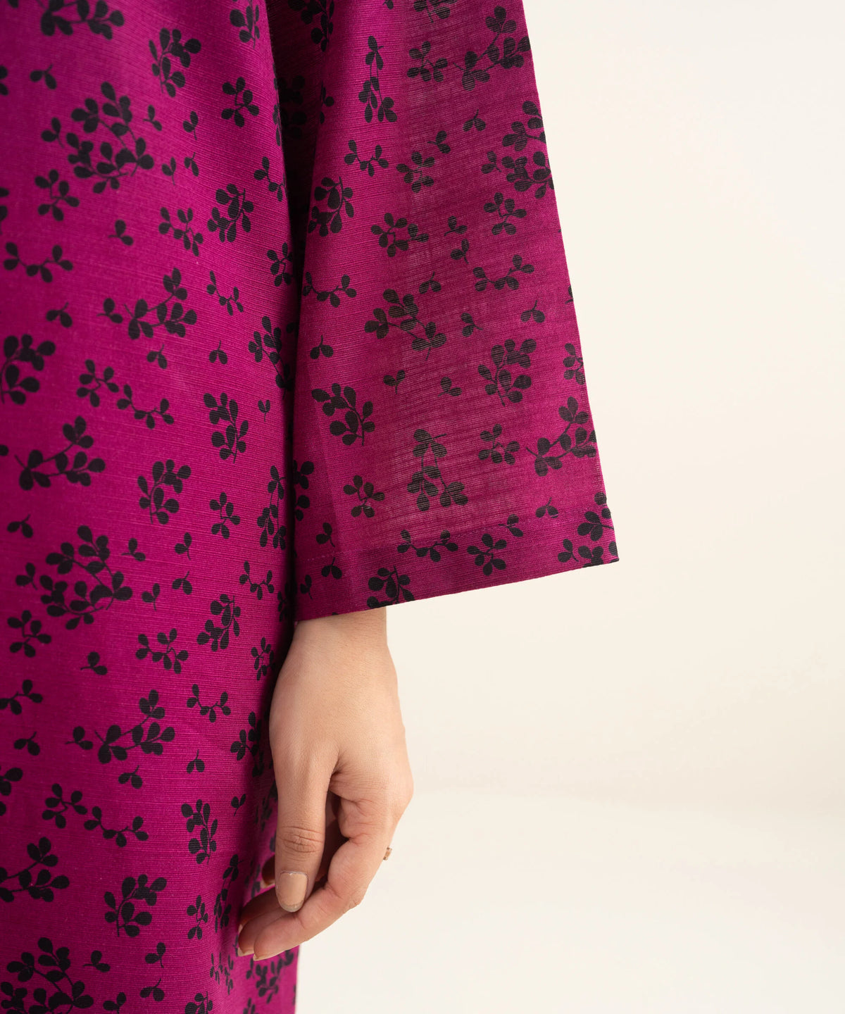 3 Piece - Printed Khaddar Suit