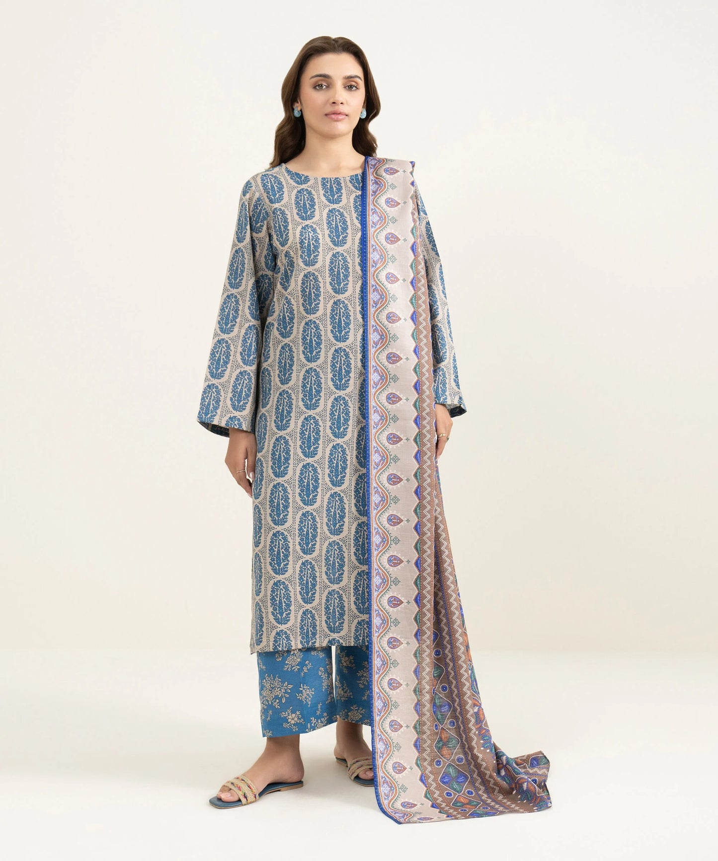 3 Piece - Printed Khaddar Suit