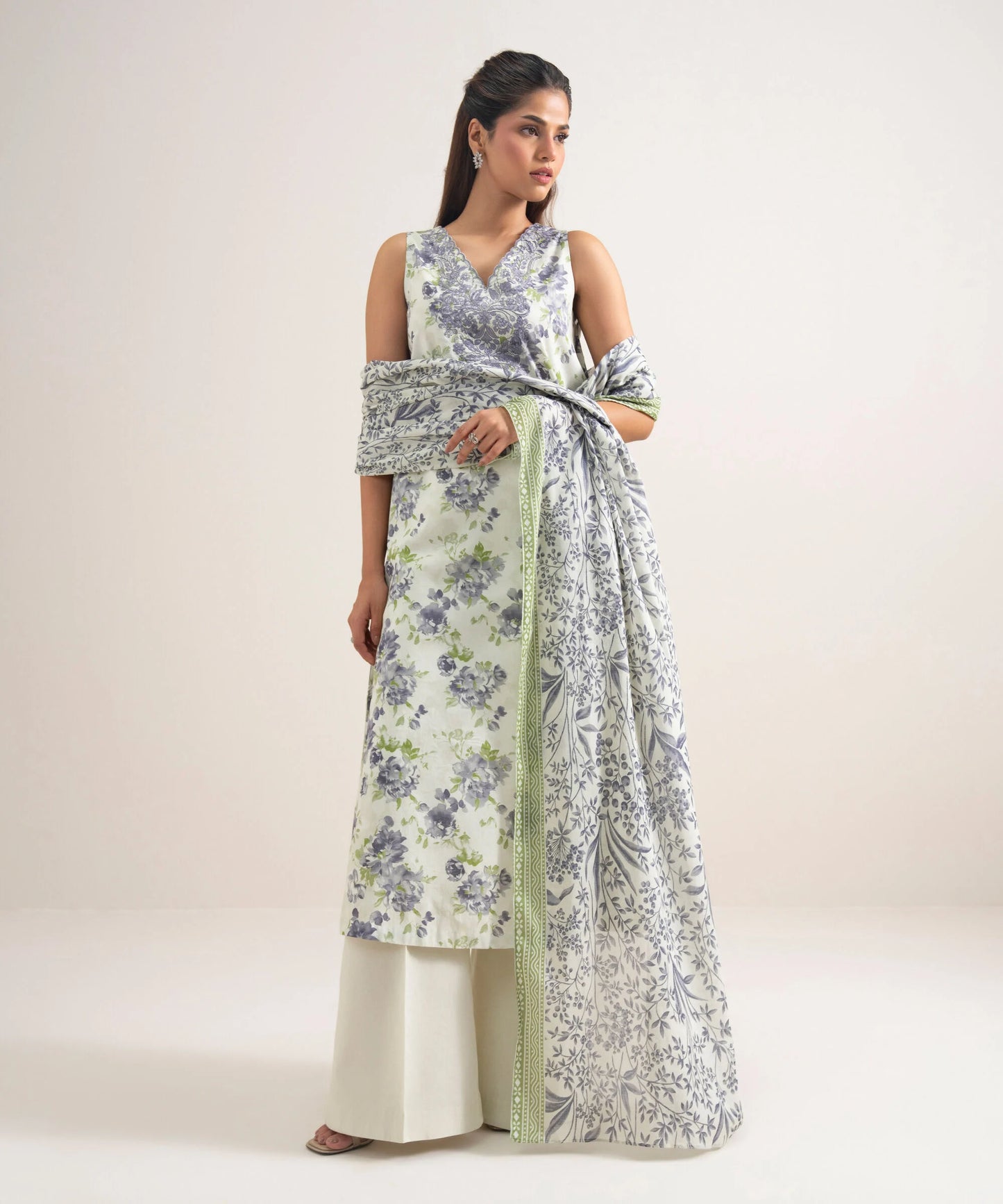 3 Piece - Embroidered Lawn Suit