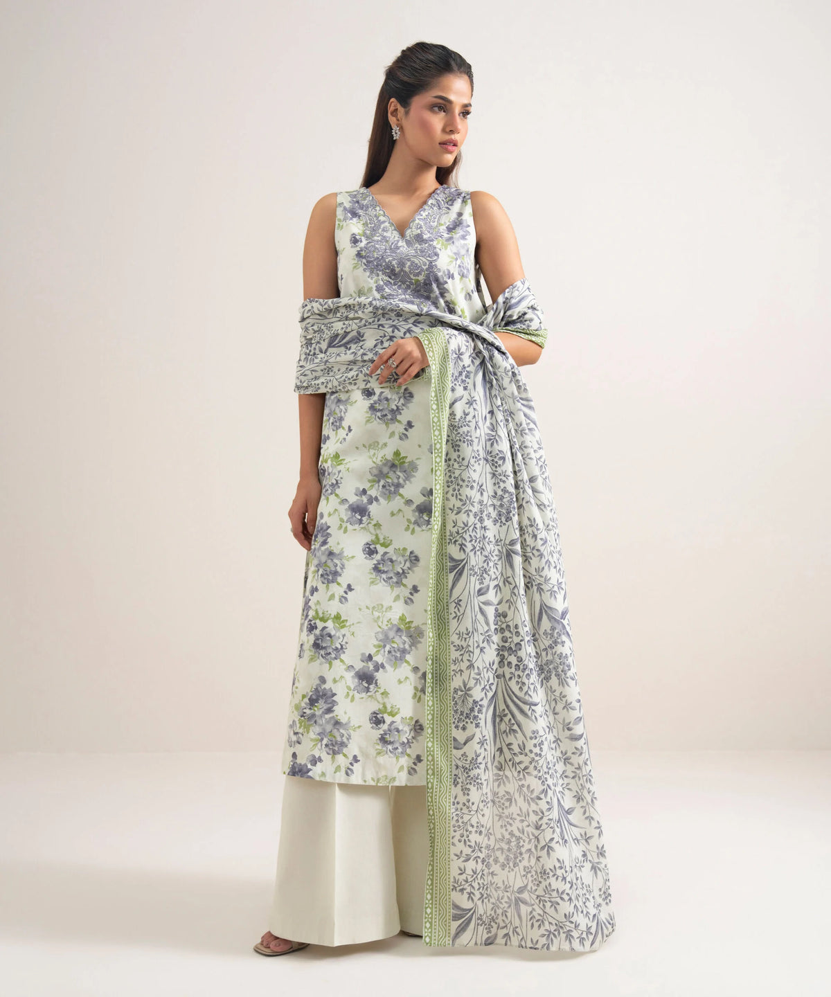 3 Piece - Embroidered Lawn Suit