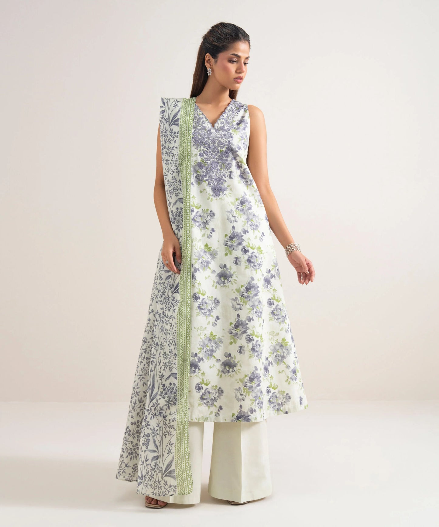 3 Piece - Embroidered Lawn Suit