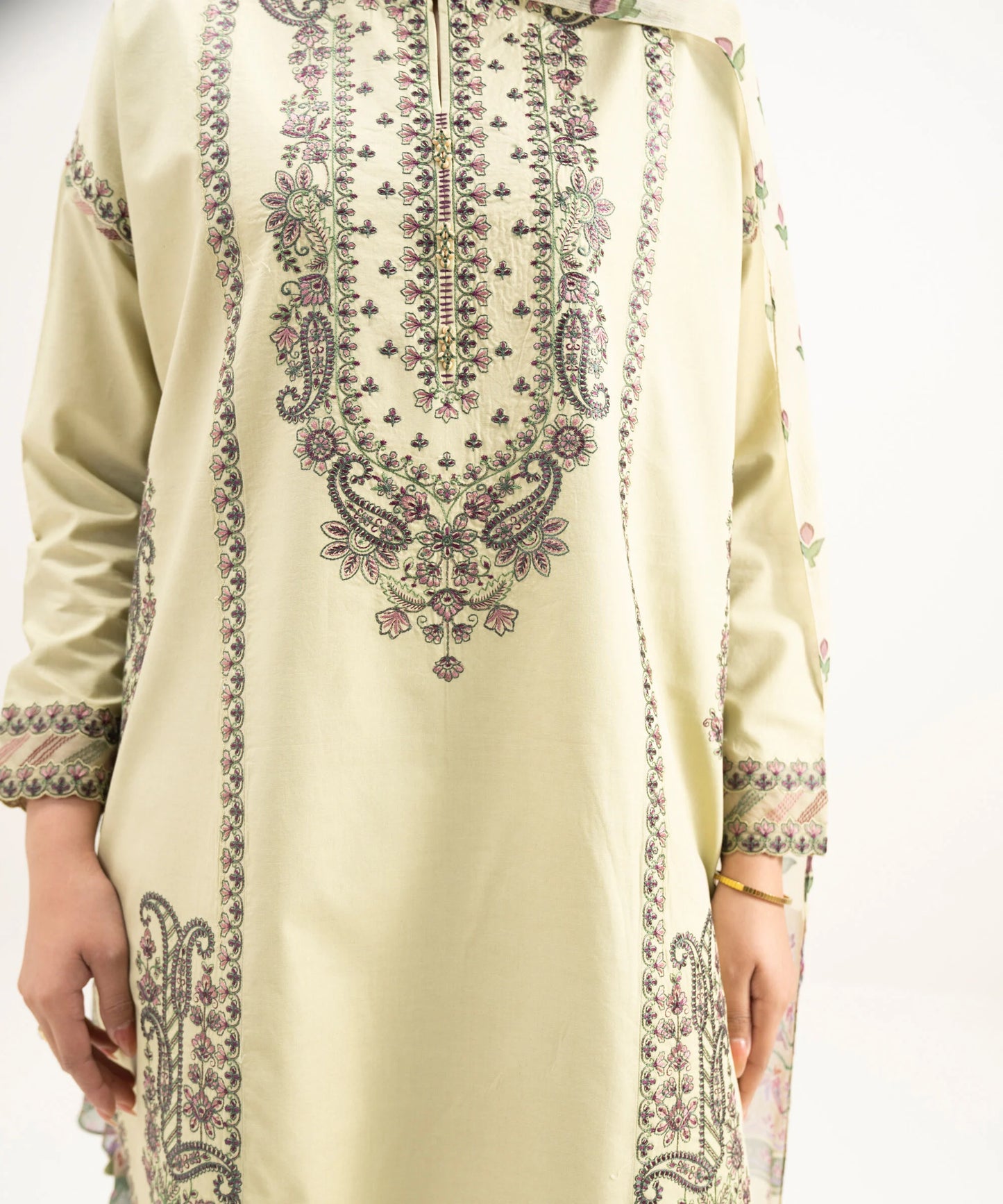 3 Piece - Embroidered Lawn Suit