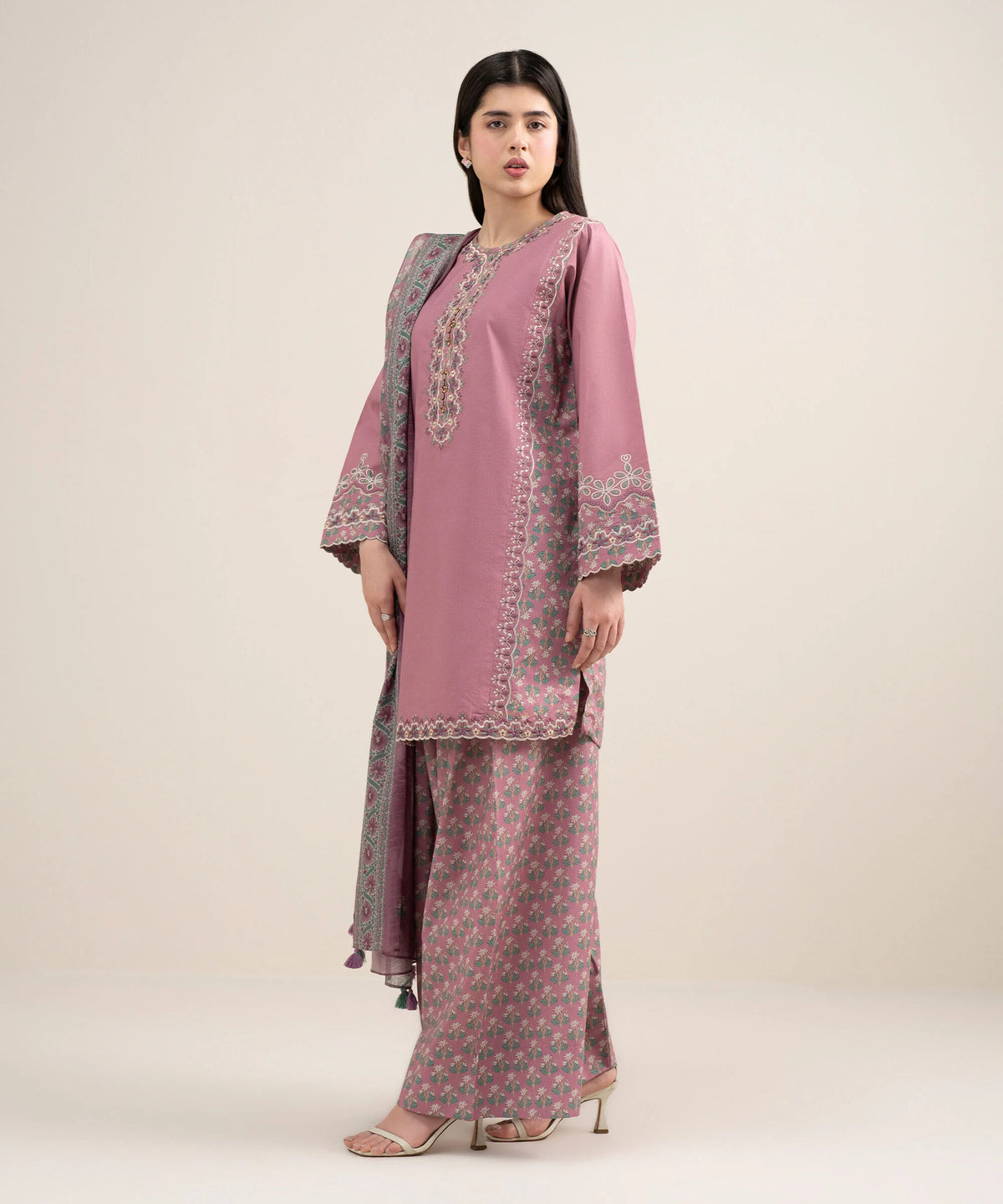 3 Piece - Embroidered Lawn Suit