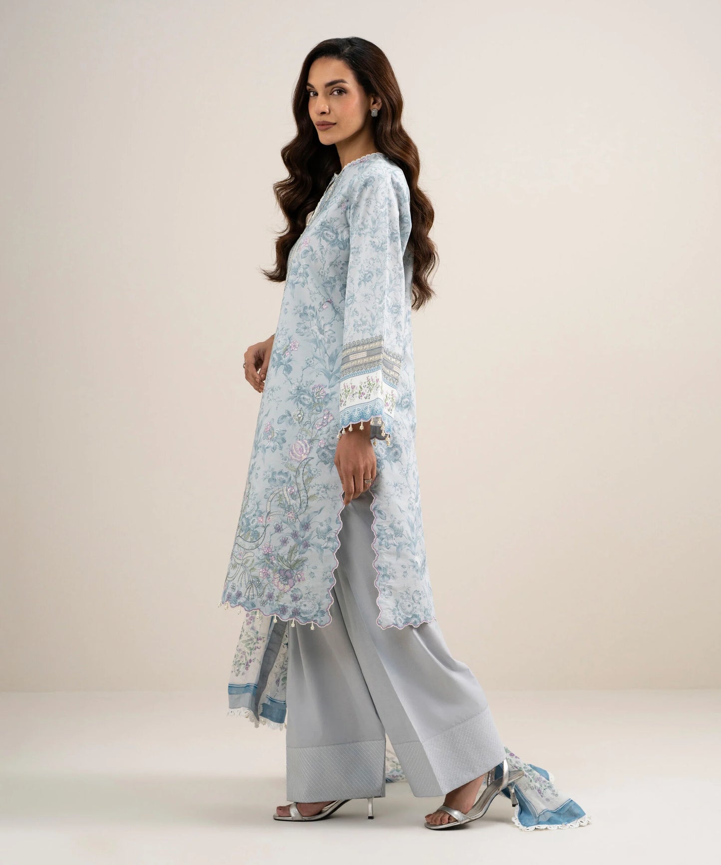 3 Piece - Embroidered Lawn Suit