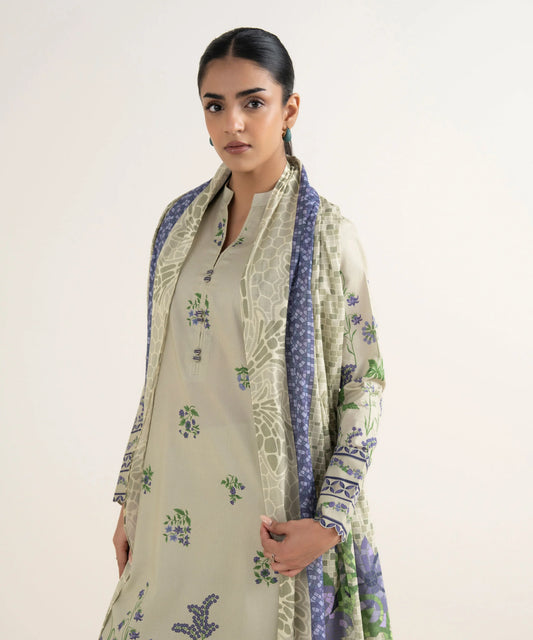 3 Piece - Embroidered Lawn Suit