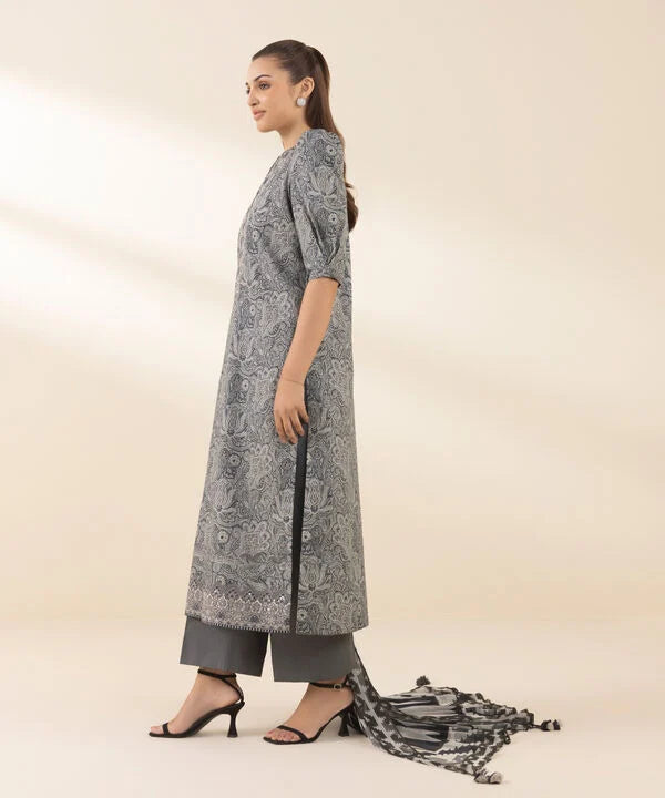 3 Piece - Embroidered Lawn Suit