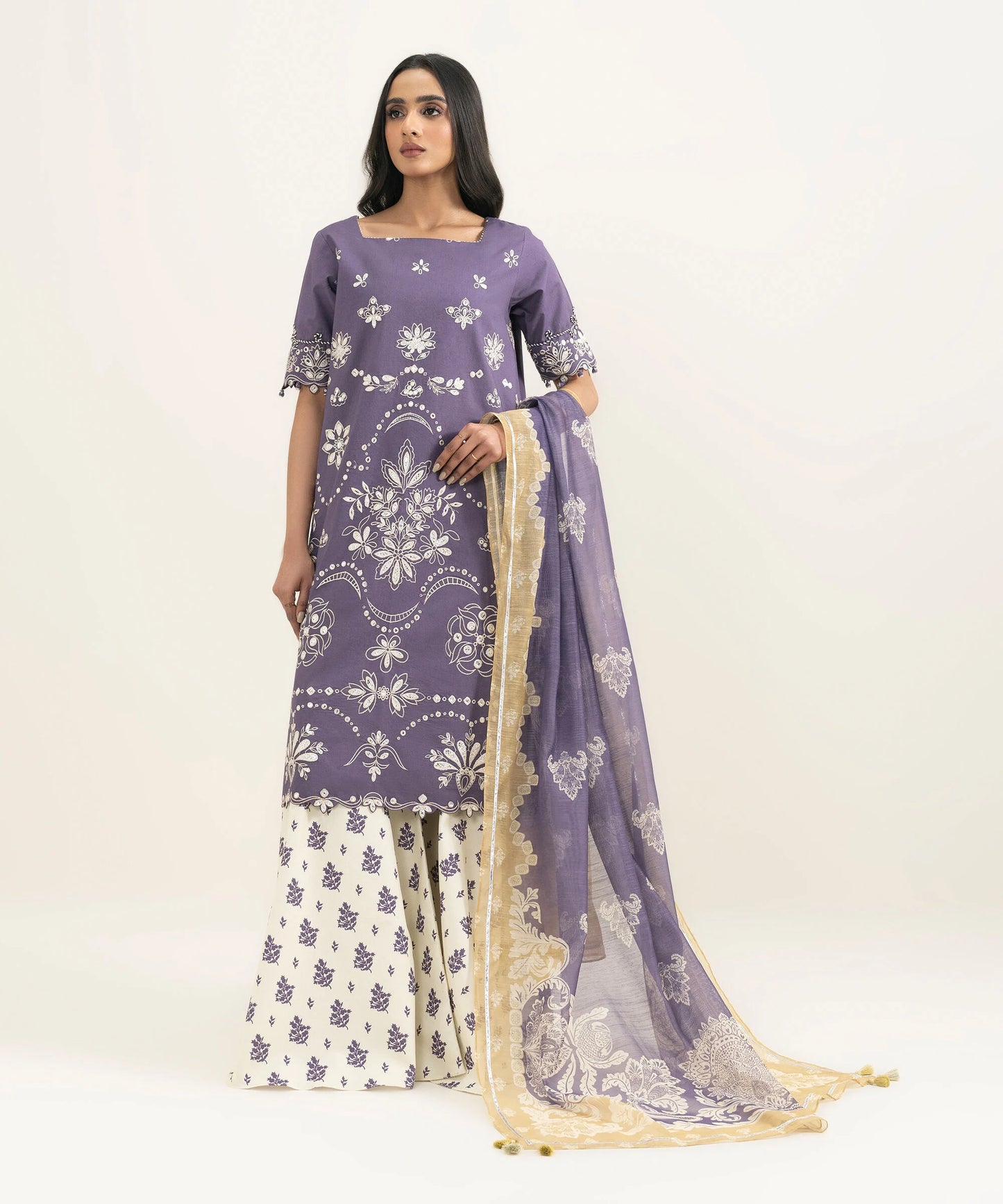 3 Piece - Embroidered Lawn Suit