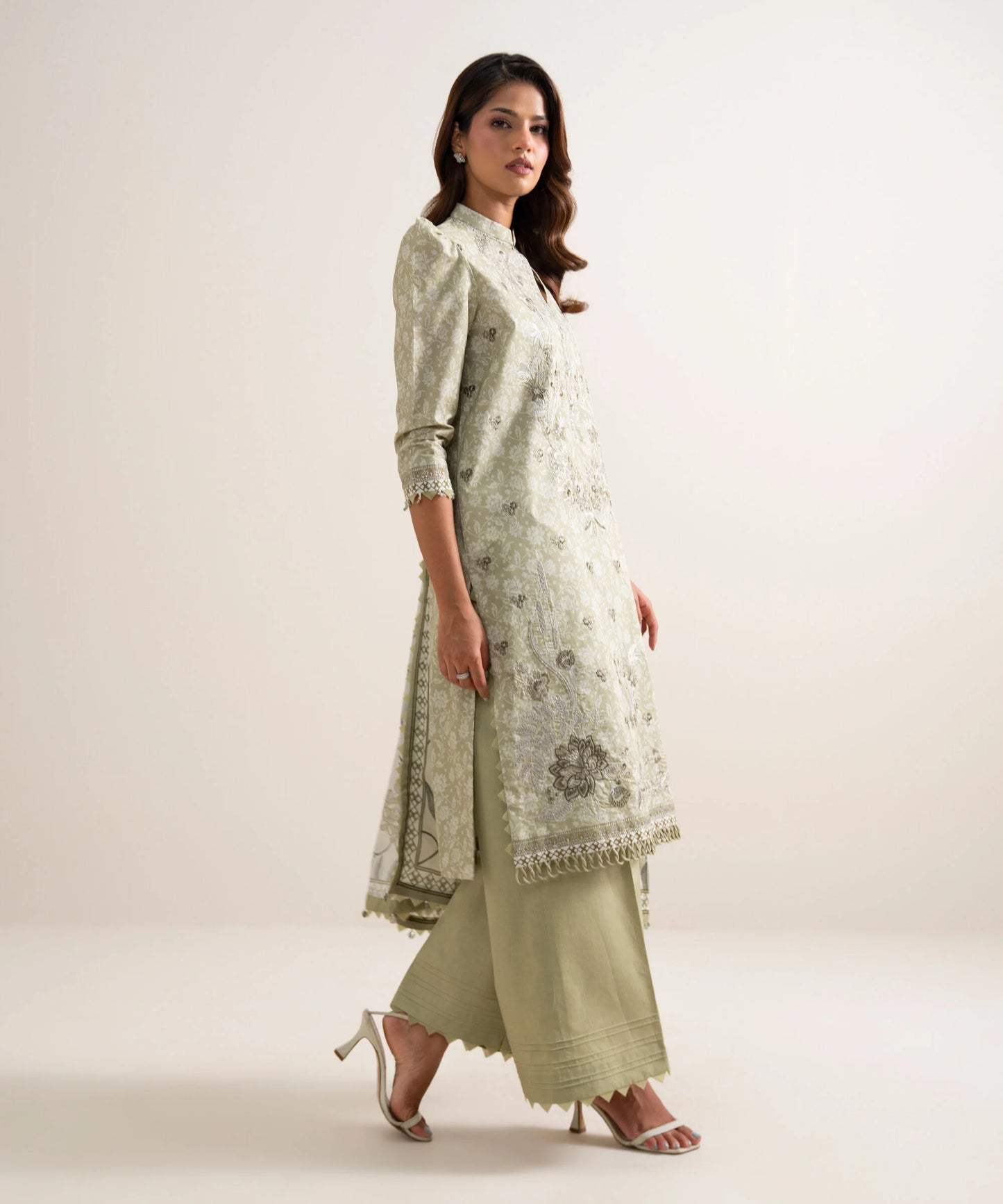 3 Piece - Embroidered Lawn Suit