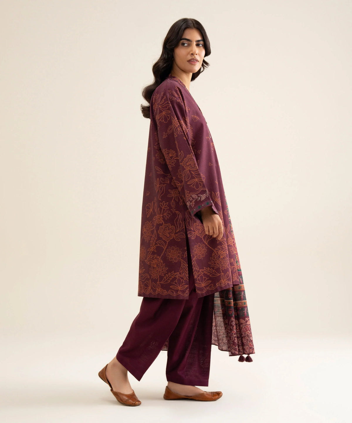 3 Piece - Printed Premium Khaddar Suit