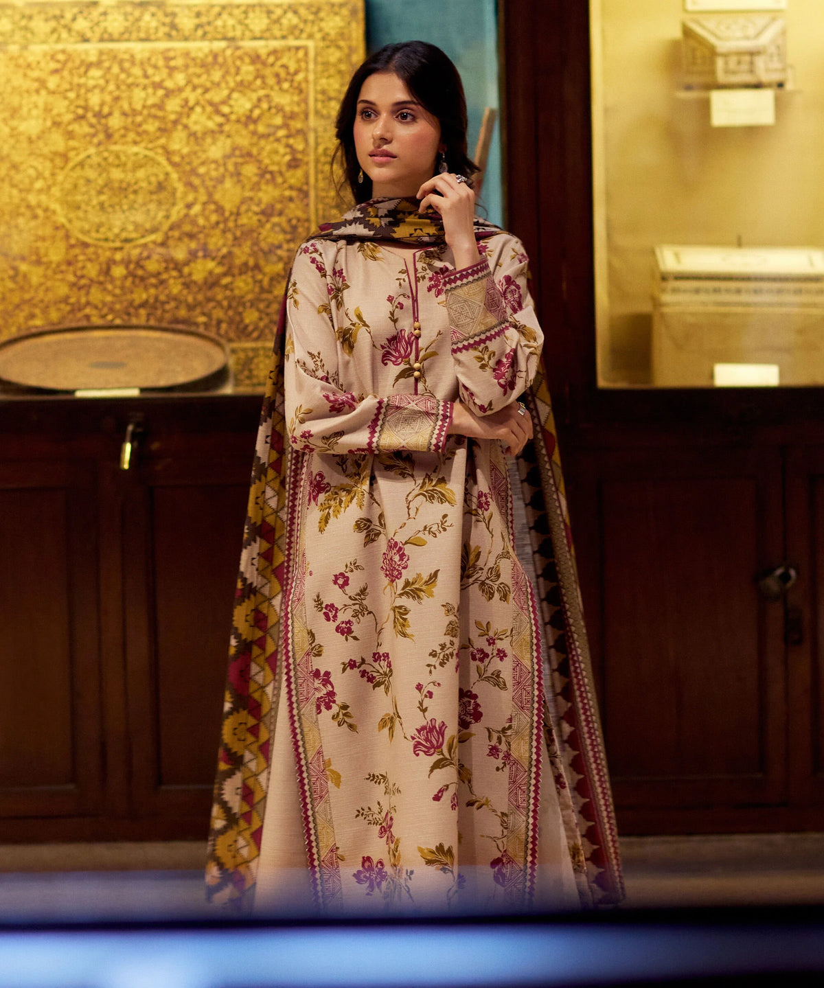 3 Piece - Printed Premium Khaddar Suit