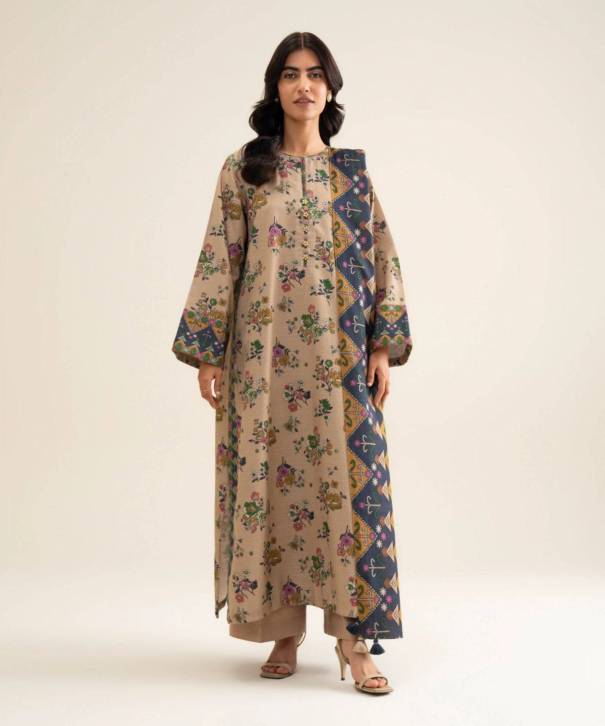 3 Piece - Printed Premium Khaddar Suit