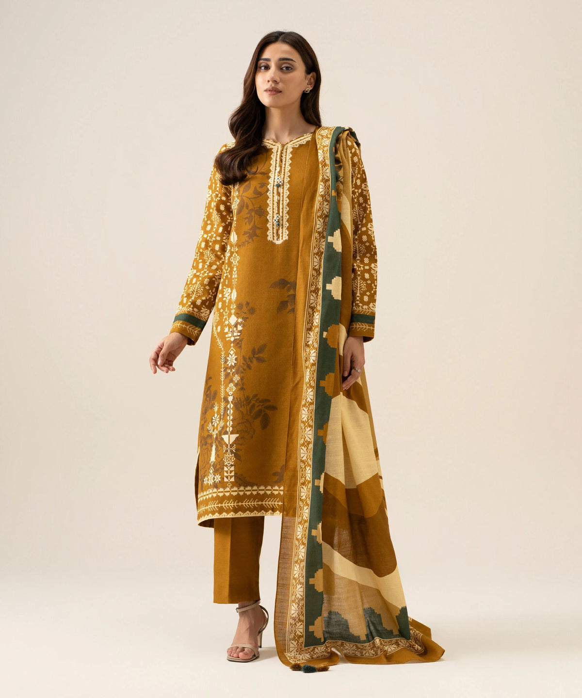 3 Piece - Printed Light Khaddar Suit