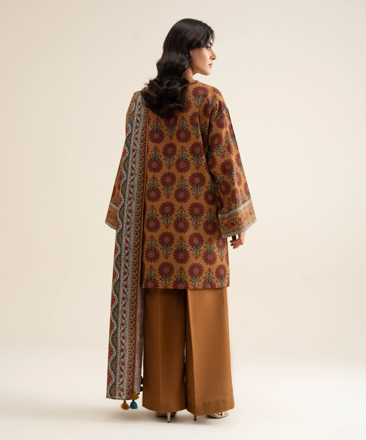 3 Piece - Printed Light Khaddar Suit