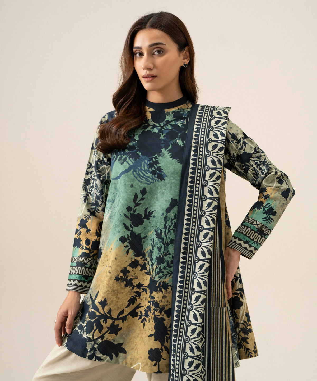 3 Piece - Printed Light Khaddar Suit