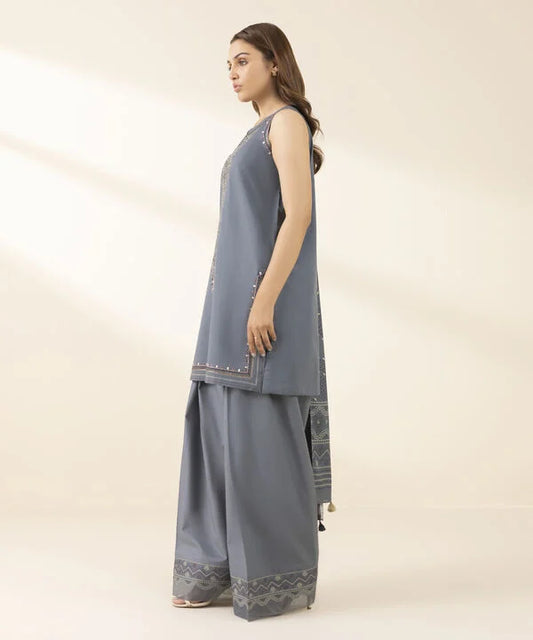3 Piece - Embroidered Lawn Suit