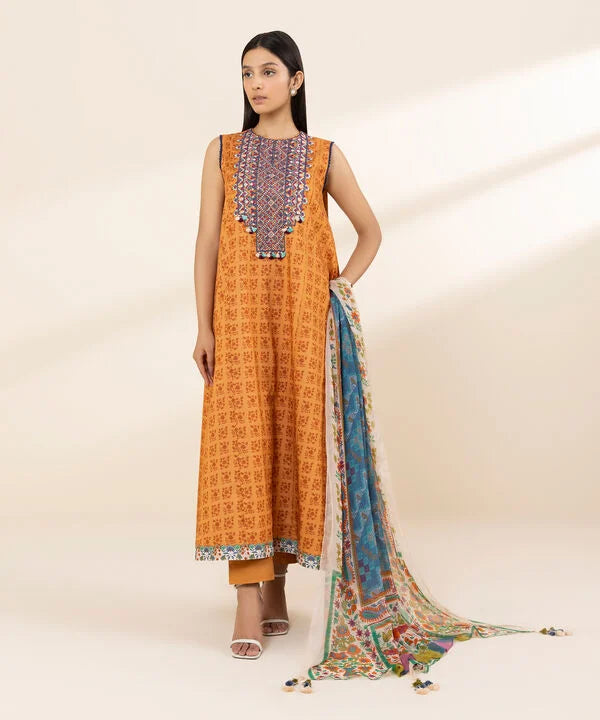 3 Piece - Embroidered Lawn Suit