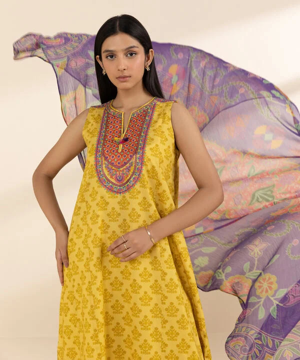 3 Piece - Embroidered Lawn Suit