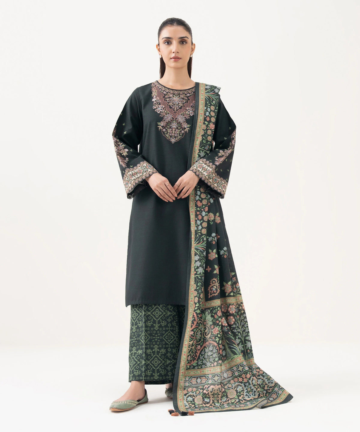 3 Piece - Embroidered Khaddar Suit
