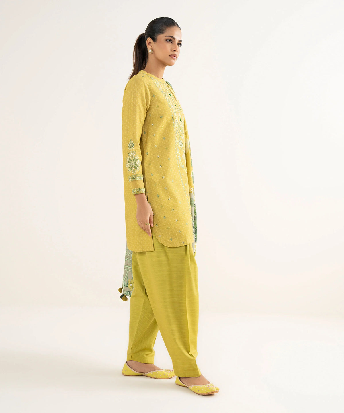 3 Piece - Embroidered Khaddar Suit
