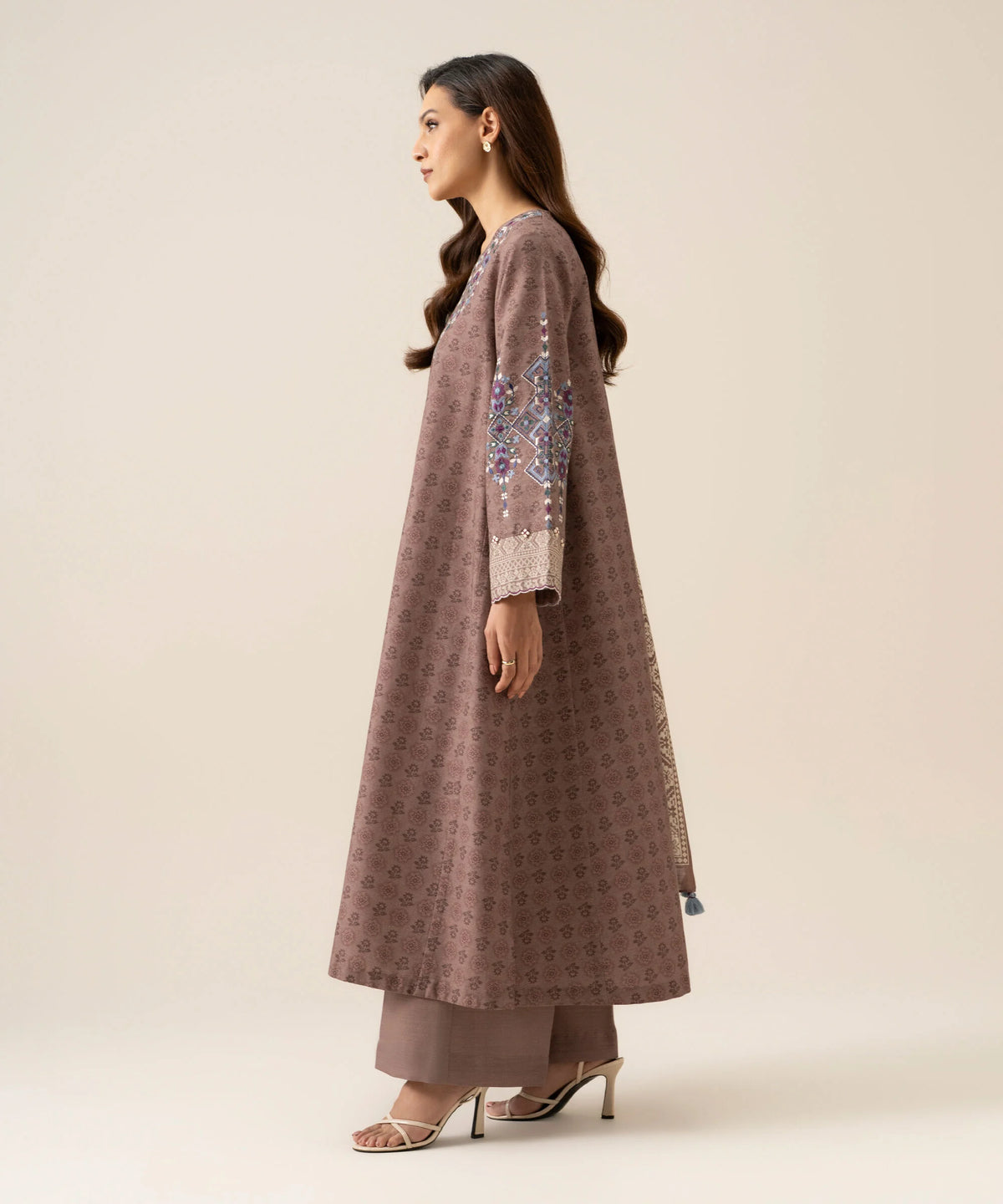 3 Piece - Embroidered Light Khaddar Suit