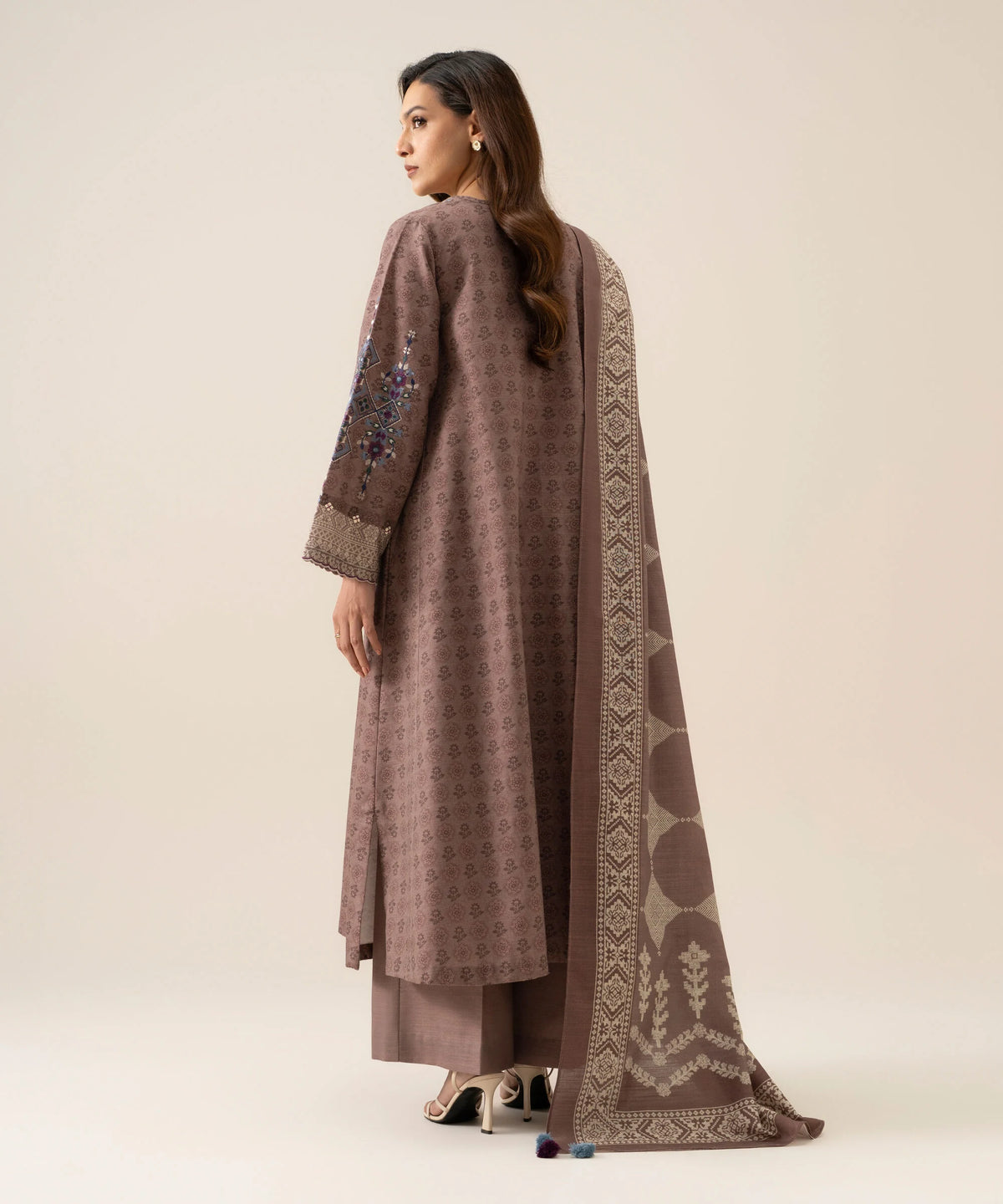 3 Piece - Embroidered Light Khaddar Suit