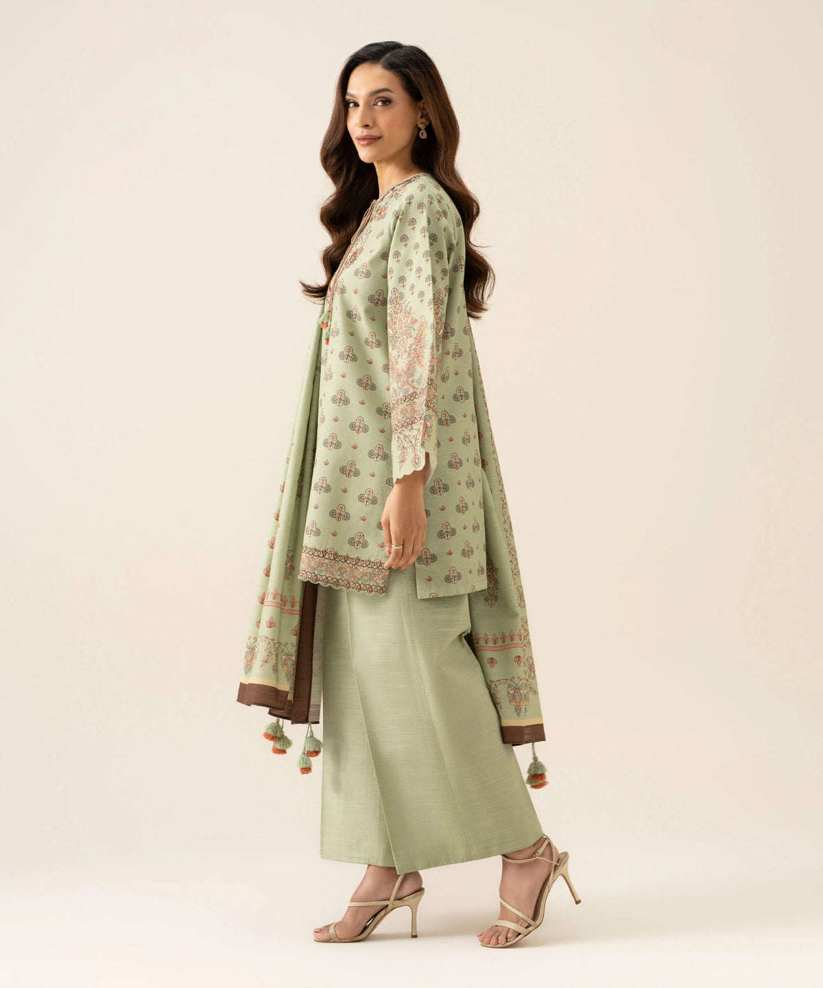 3 Piece - Embroidered Premium Khaddar Suit