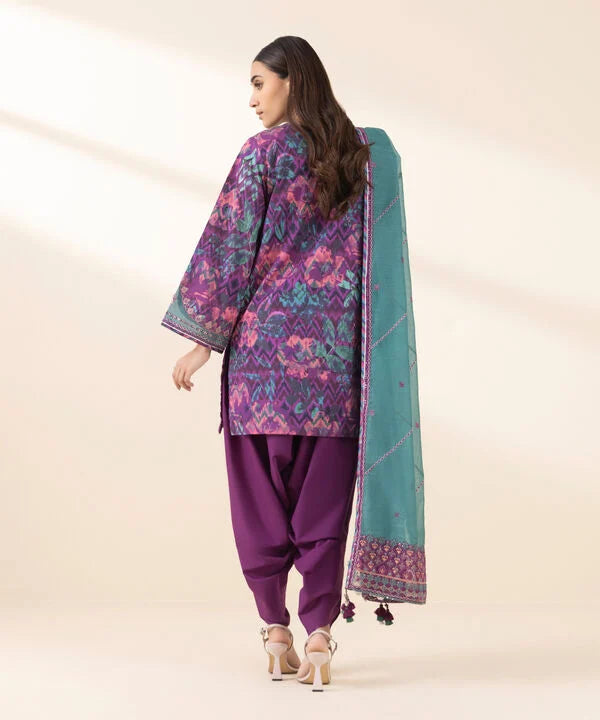 3 Piece - Embroidered Lawn Suit