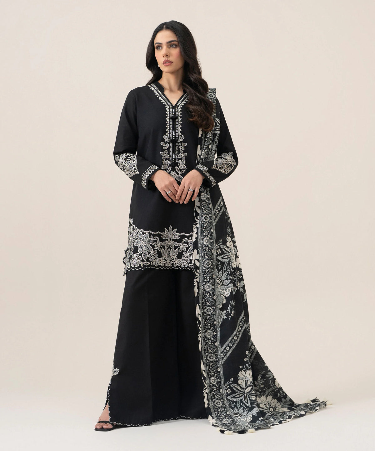 3 Piece - Embroidered Khaddar Suit