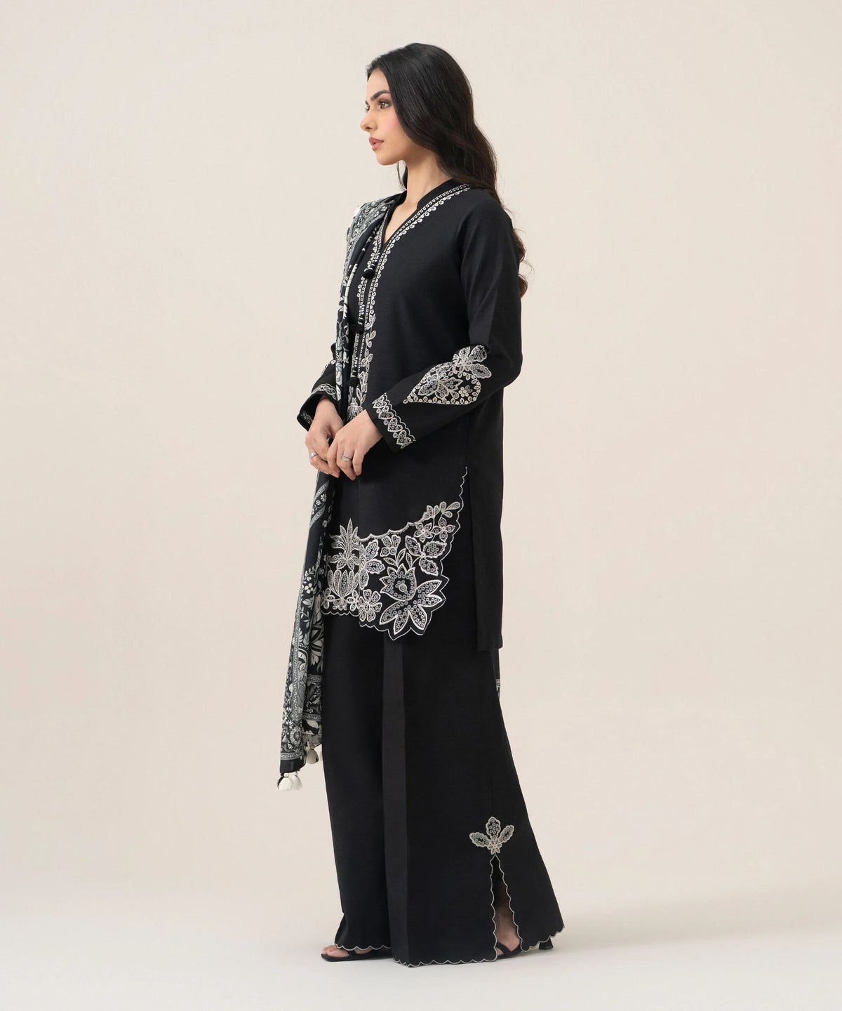 3 Piece - Embroidered Khaddar Suit