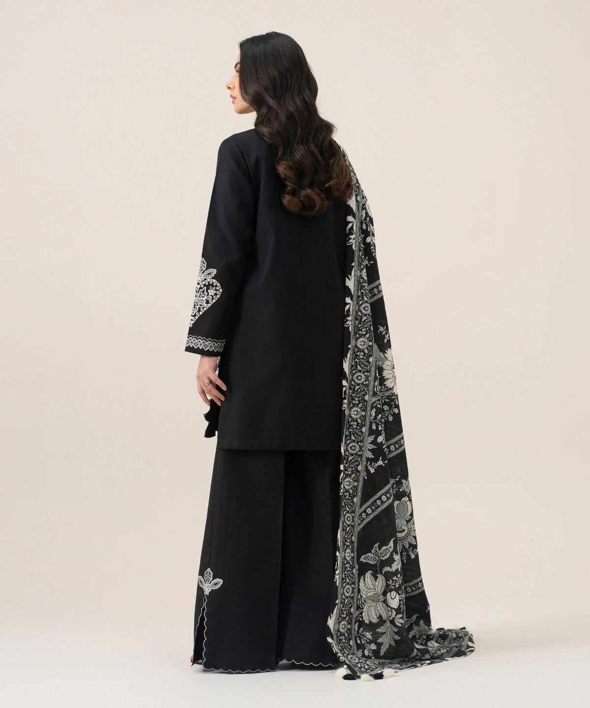 3 Piece - Embroidered Khaddar Suit