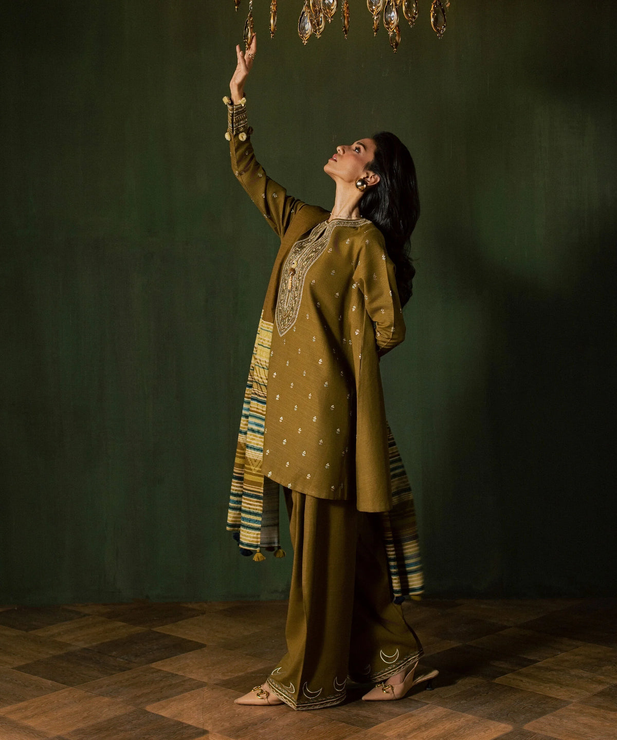 3 Piece - Embroidered Light Khaddar Suit