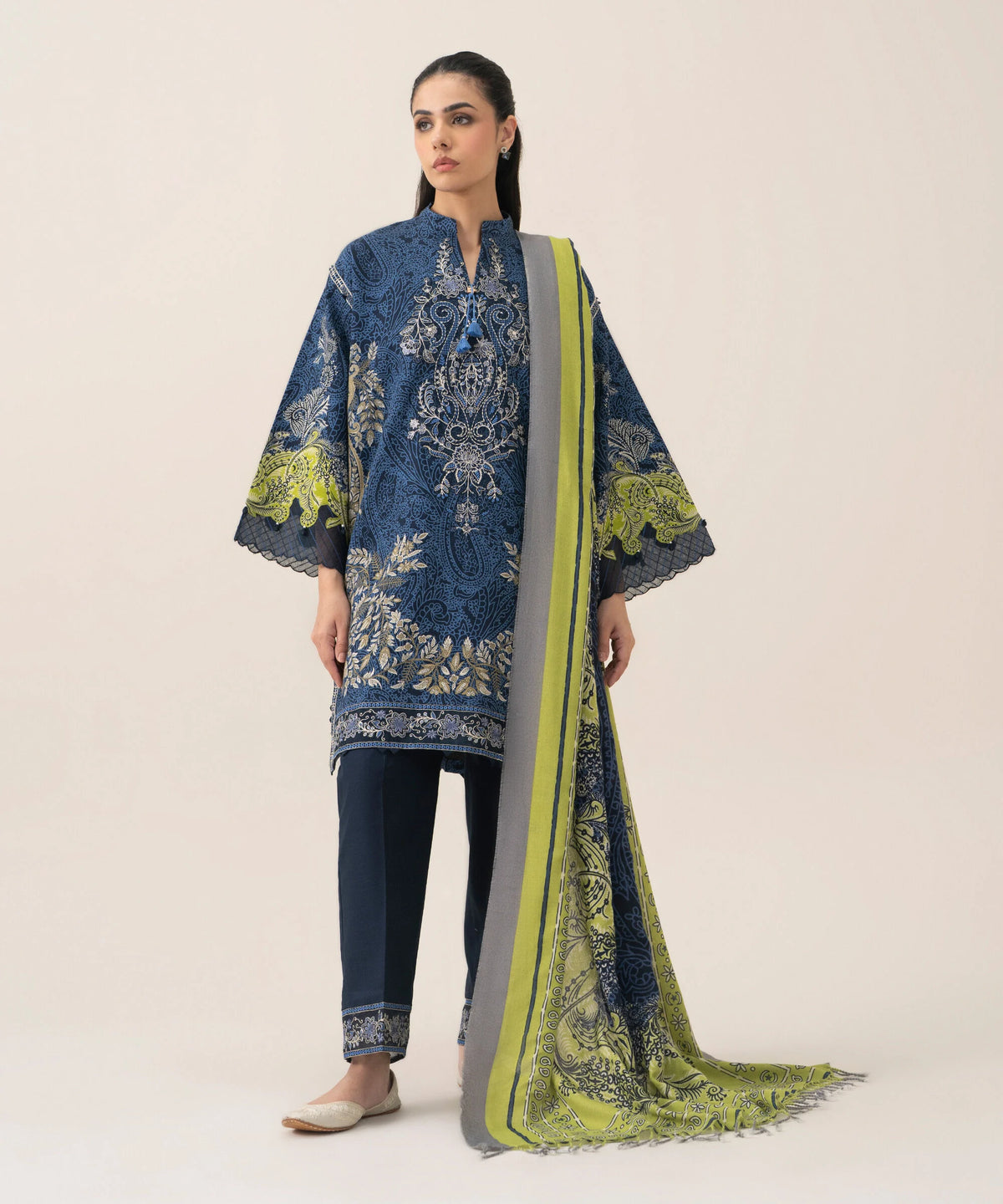 3 Piece - Embroidered Khaddar Suit