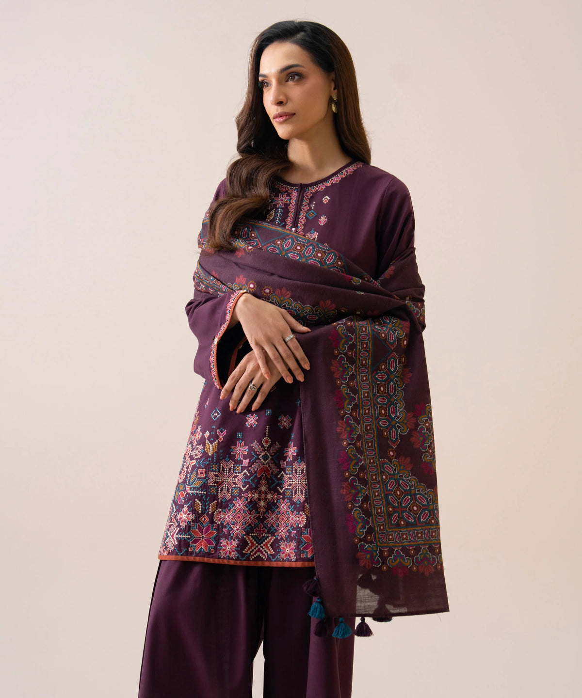 3 Piece - Embroidered Light Khaddar Suit