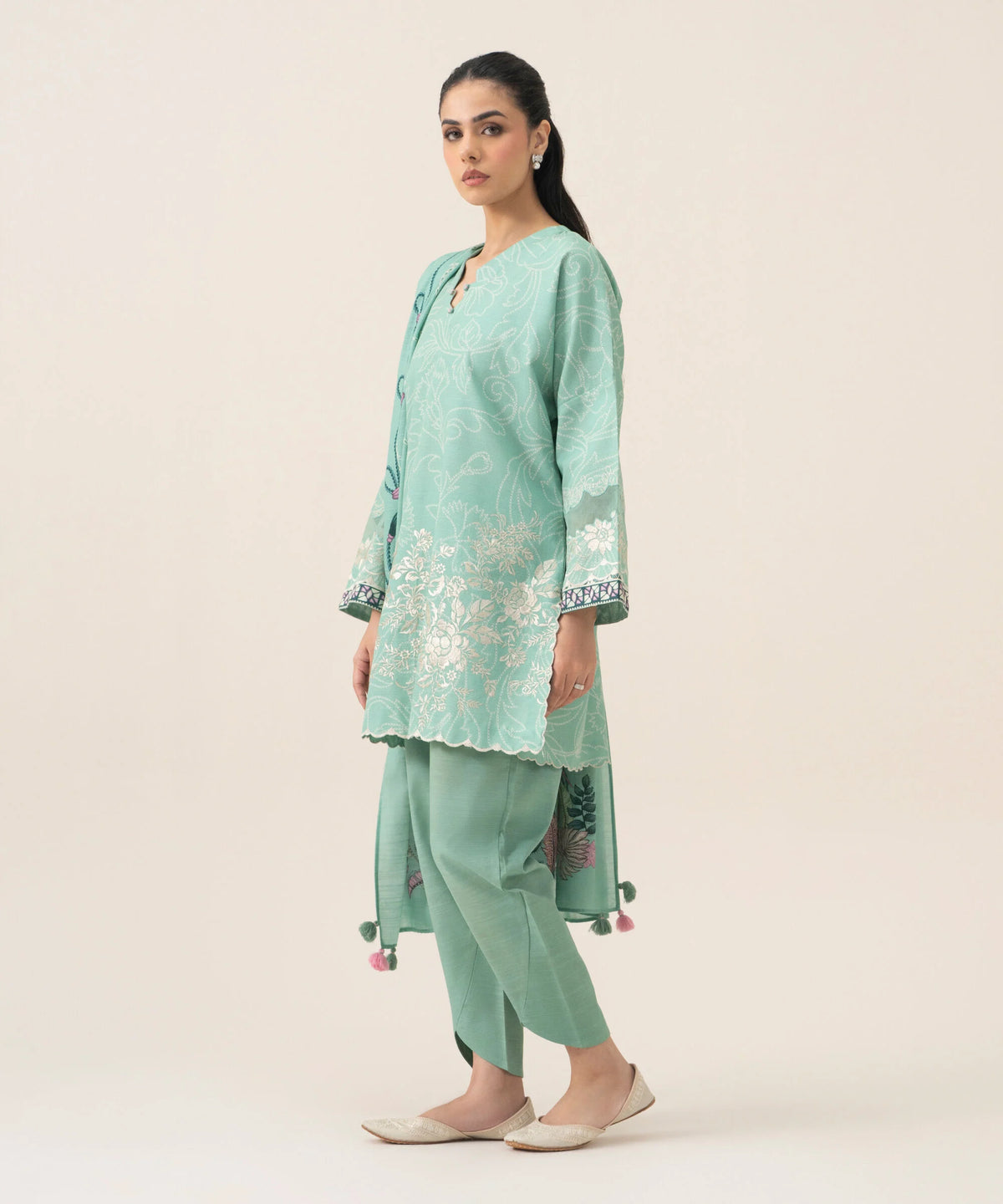 3 Piece - Embroidered Lawn Suit