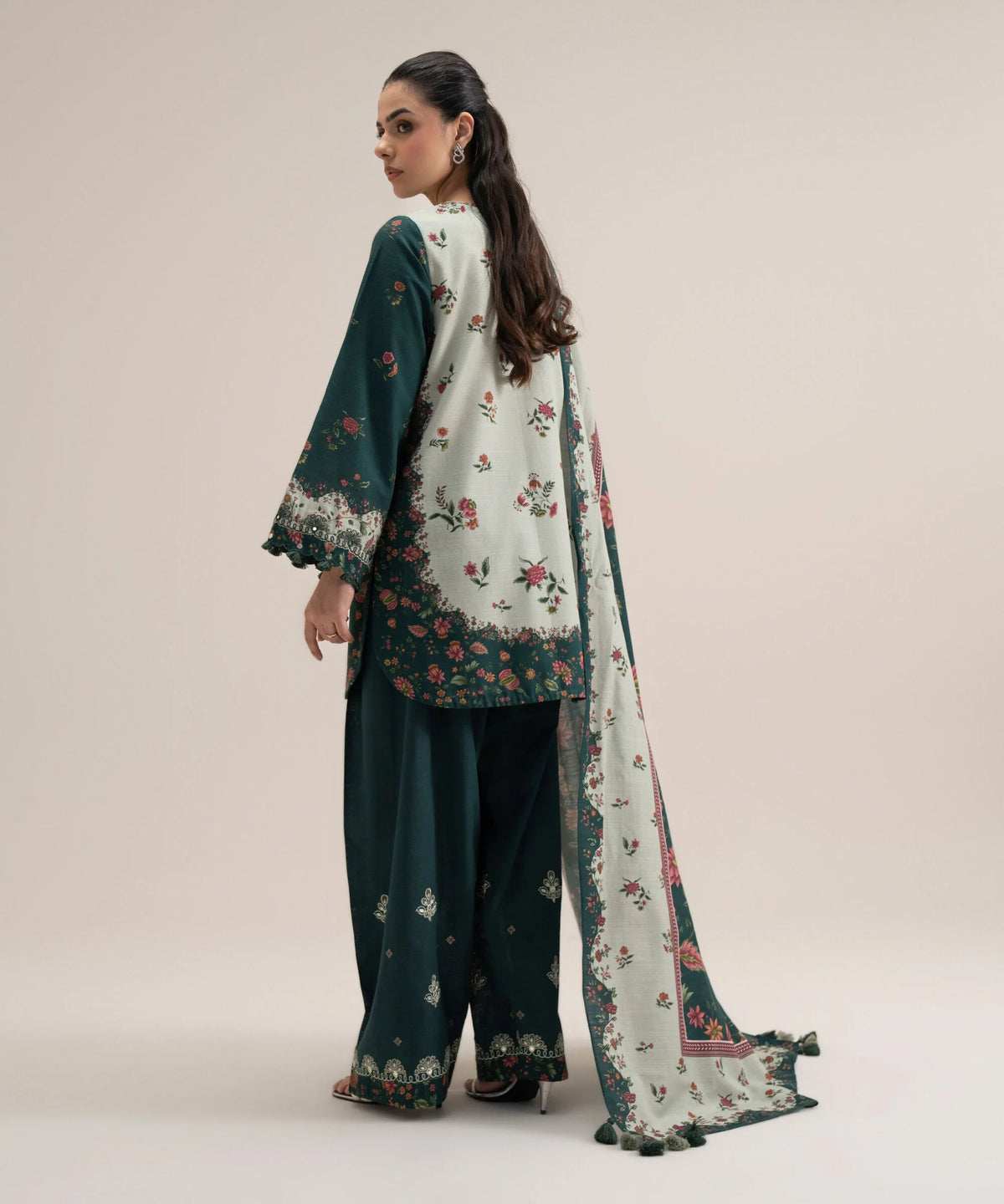 3 Piece - Embroidered Lawn Suit