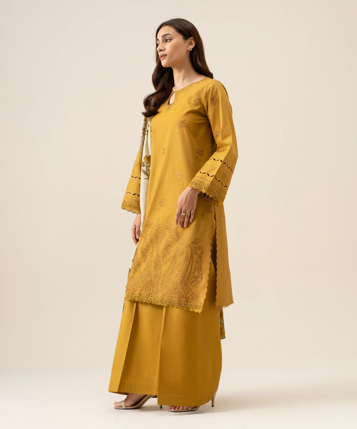 3 Piece - Embroidered Khaddar Suit